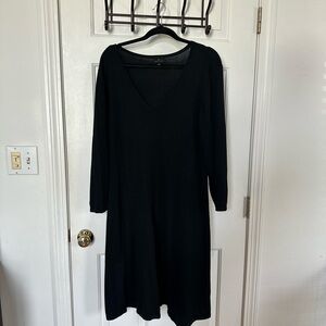 Elegant Black V-Neck Dress